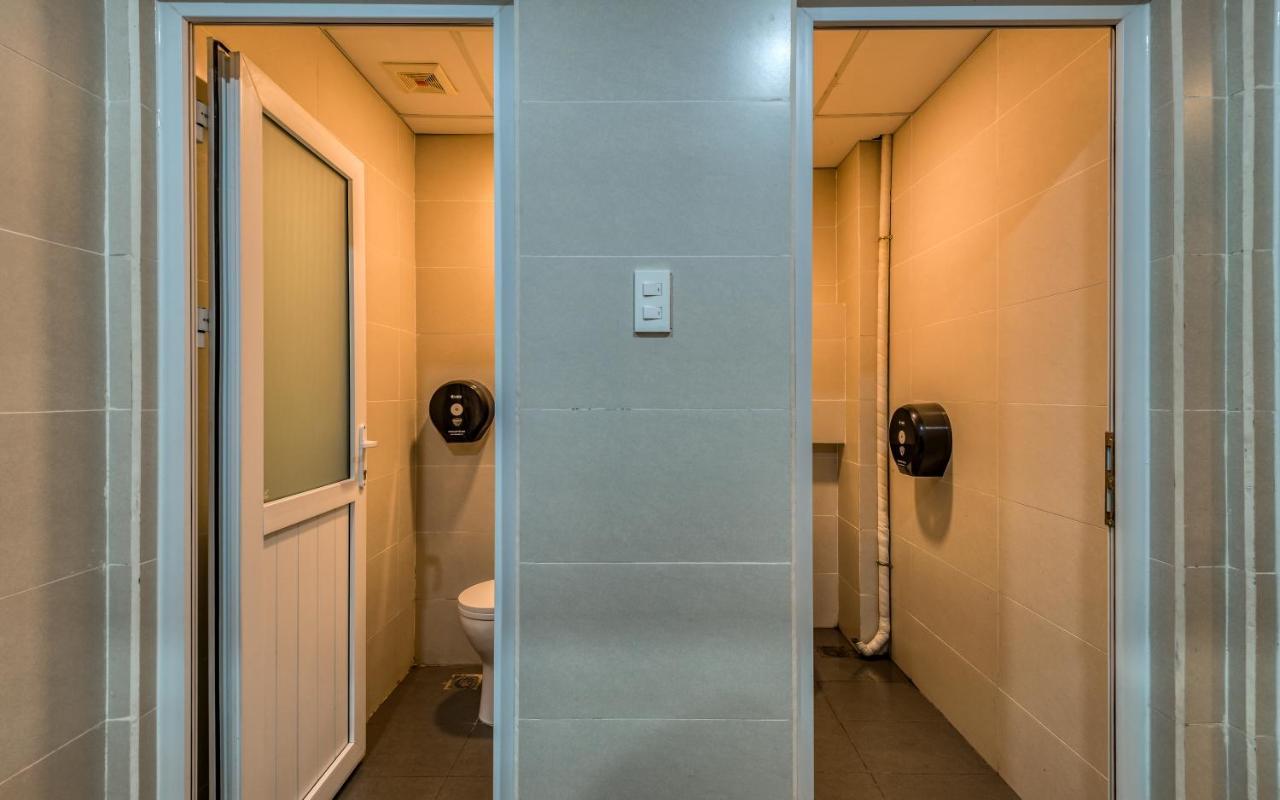 הו צ'י מין סיטי Cherry Hotel And Apartment מראה חיצוני תמונה