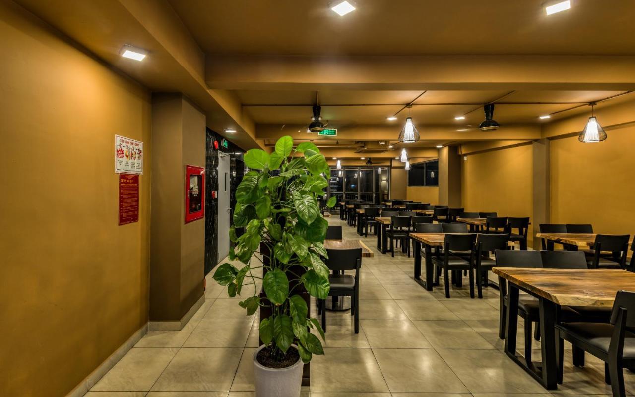 הו צ'י מין סיטי Cherry Hotel And Apartment מראה חיצוני תמונה
